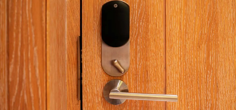 Automatic Locking Door Knob Del Aire