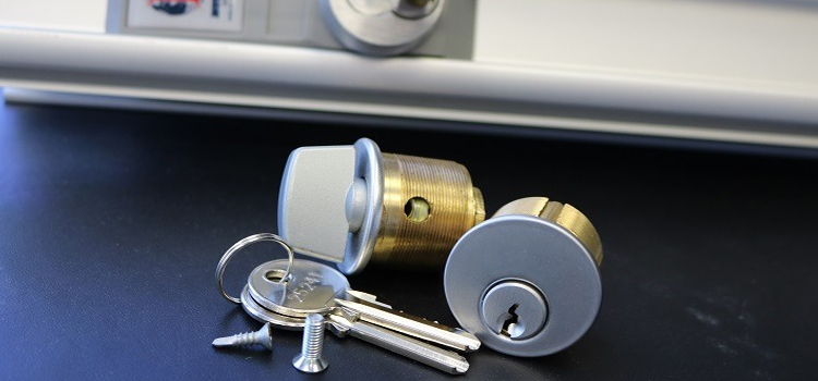 Commercial Lock Installation Del Aire